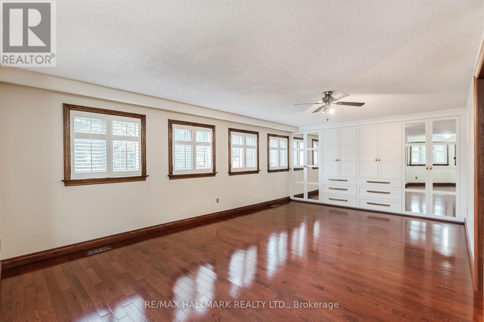 145 Old Surrey Lane, Richmond Hill, Ontario  L4C 6R9 - Photo 20 - N12797550