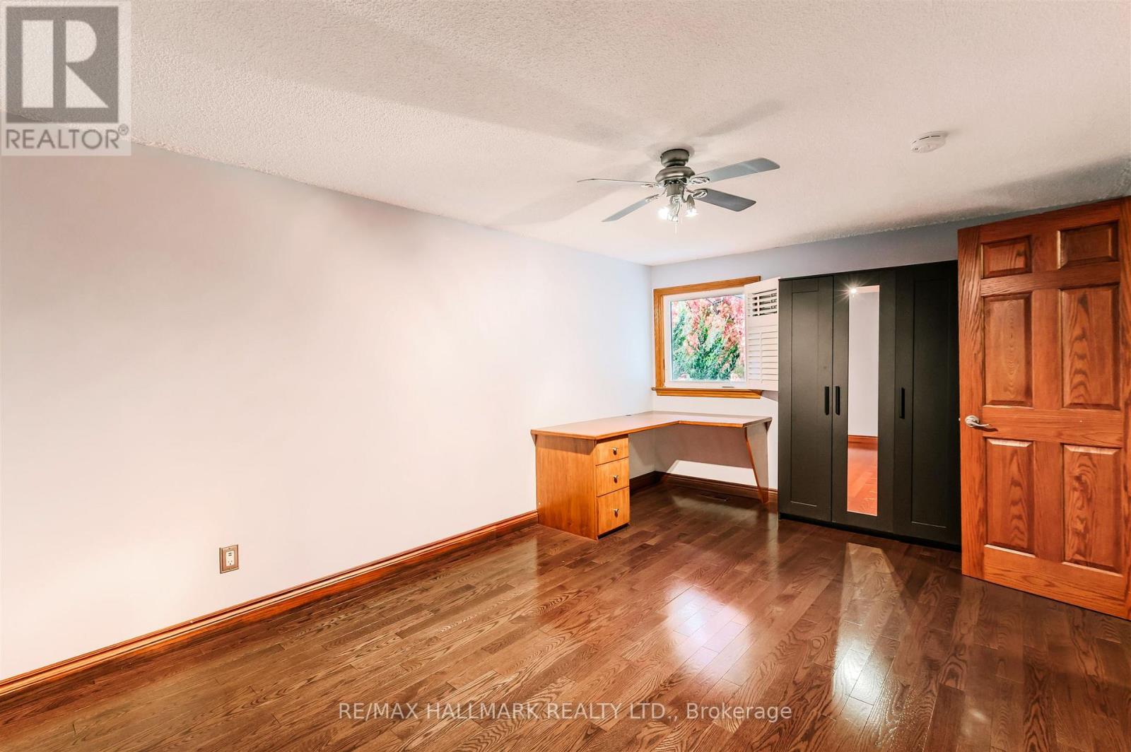 145 Old Surrey Lane, Richmond Hill, Ontario  L4C 6R9 - Photo 32 - N12797550