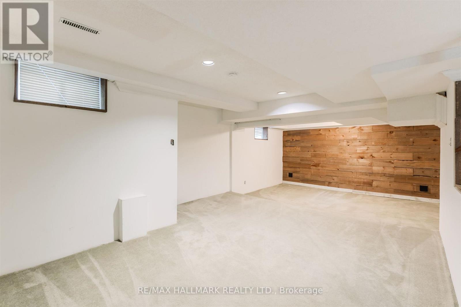 145 Old Surrey Lane, Richmond Hill, Ontario  L4C 6R9 - Photo 36 - N12797550