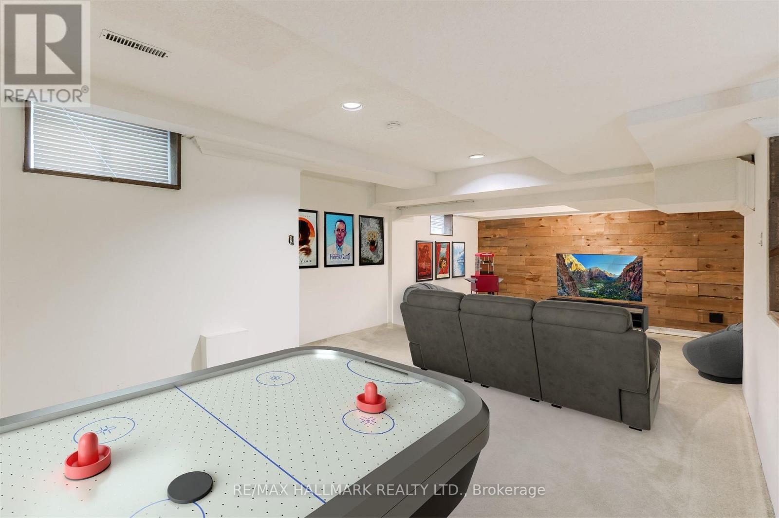 145 Old Surrey Lane, Richmond Hill, Ontario  L4C 6R9 - Photo 37 - N12797550