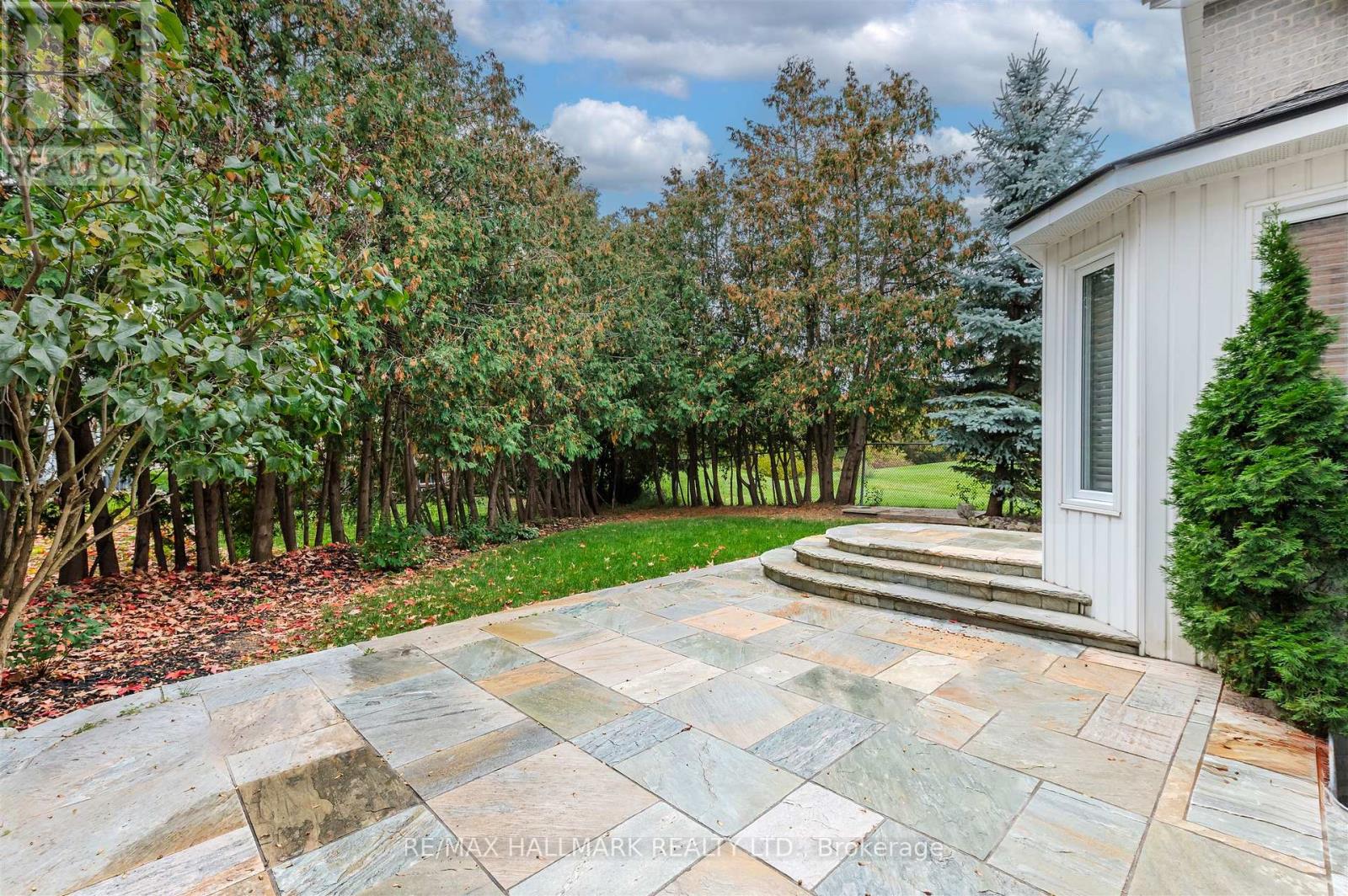 145 Old Surrey Lane, Richmond Hill, Ontario  L4C 6R9 - Photo 43 - N12797550