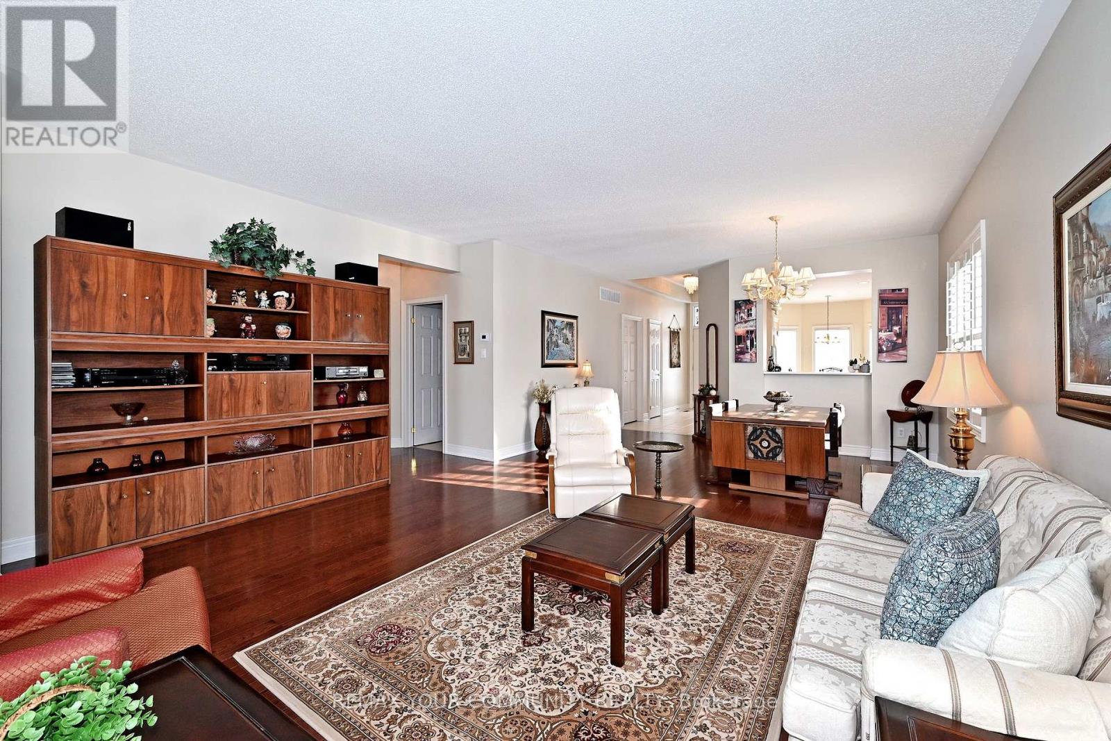 48 Lee's Gallery, Whitchurch-Stouffville, Ontario  L4A 1N7 - Photo 9 - N12797558