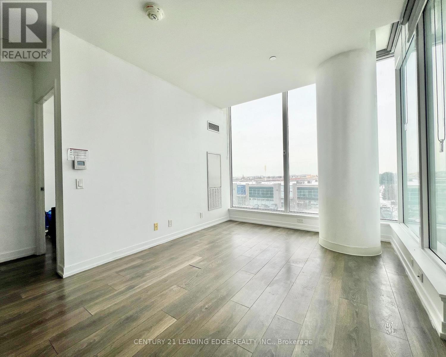 302 - 950 Portage Parkway, Vaughan, Ontario  L4K 0J7 - Photo 11 - N12797564