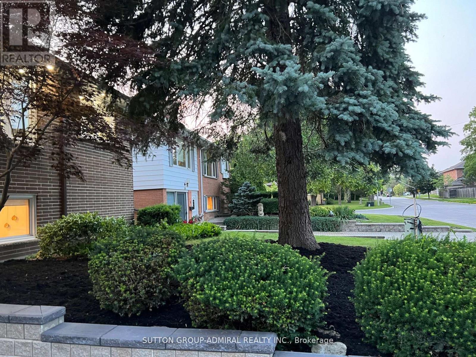 Lower - 276 Iredale Road, Richmond Hill, Ontario  L4C 4R4 - Photo 2 - N12797620