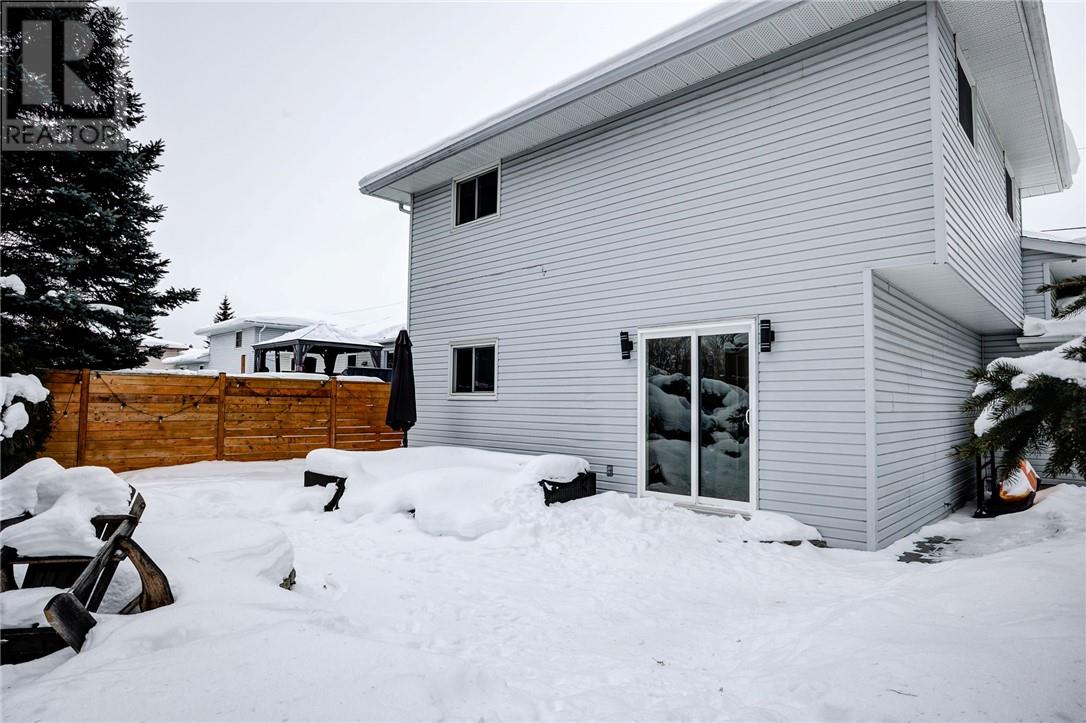 64 N Prevost Street, Azilda, Ontario  P0M 1B0 - Photo 25 - 2126360