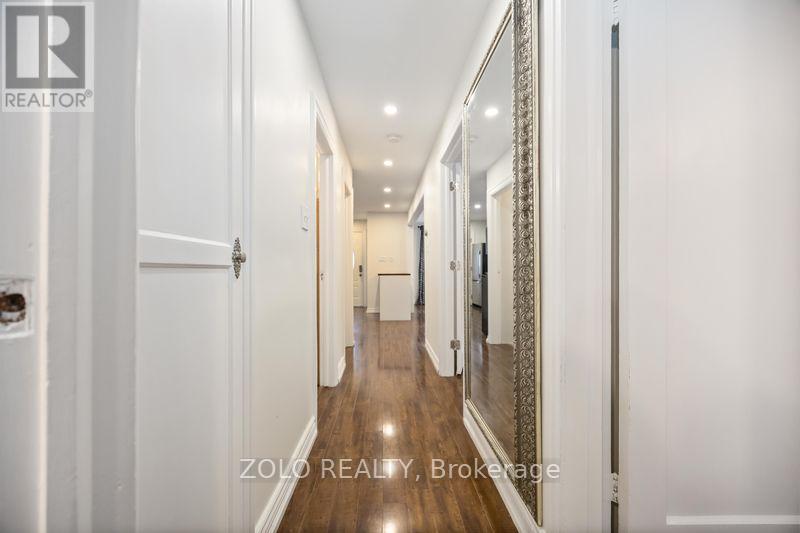 461 O'connor Drive, Toronto, Ontario  M4J 2W8 - Photo 14 - E12706456