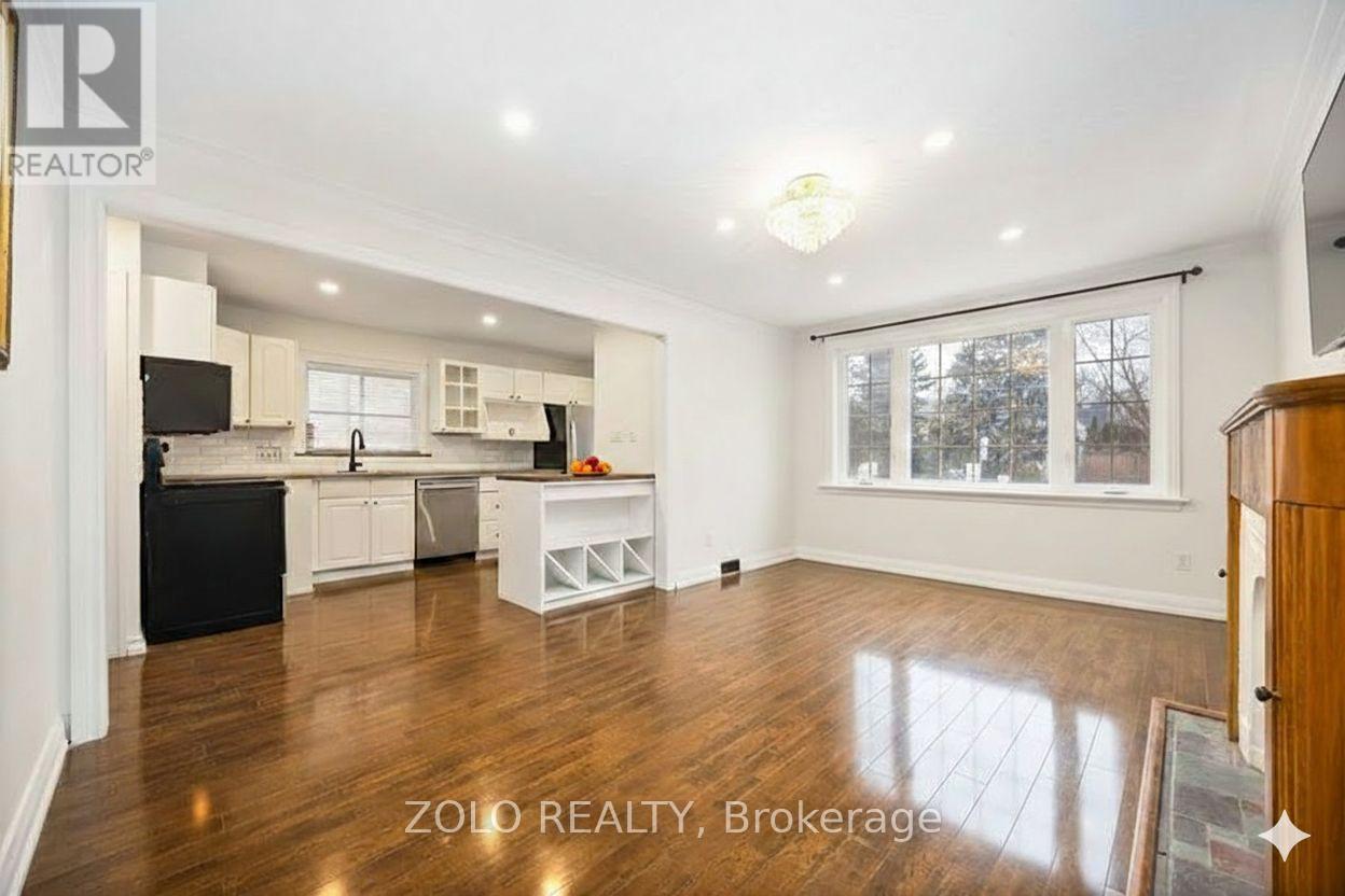 461 O'connor Drive, Toronto, Ontario  M4J 2W8 - Photo 2 - E12706456