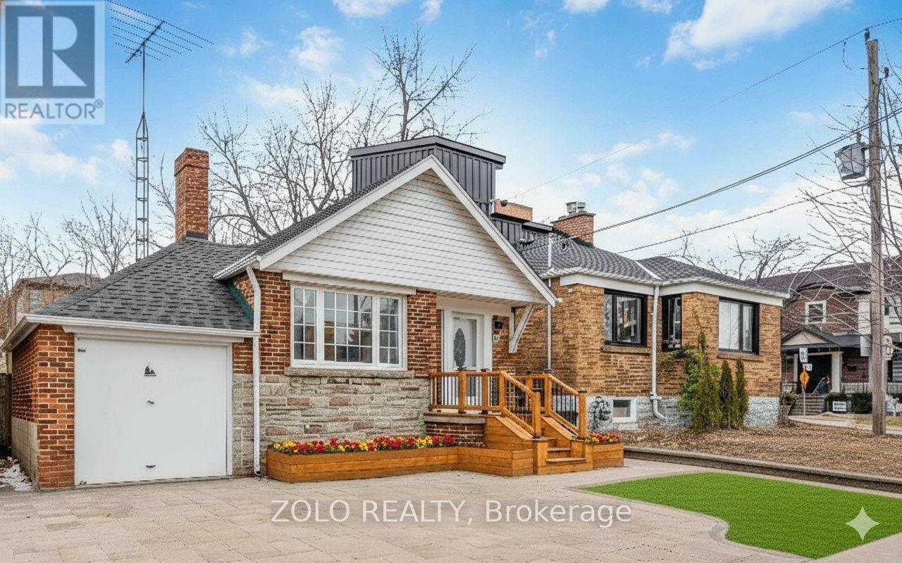 461 O'connor Drive, Toronto, Ontario  M4J 2W8 - Photo 7 - E12706456