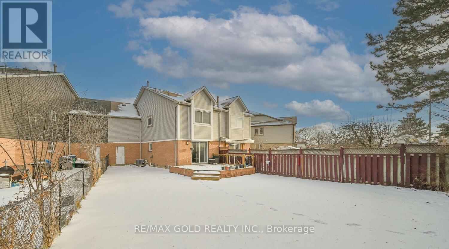 73 Chipmunk Crescent, Brampton, Ontario  L6R 1B4 - Photo 25 - W12797056