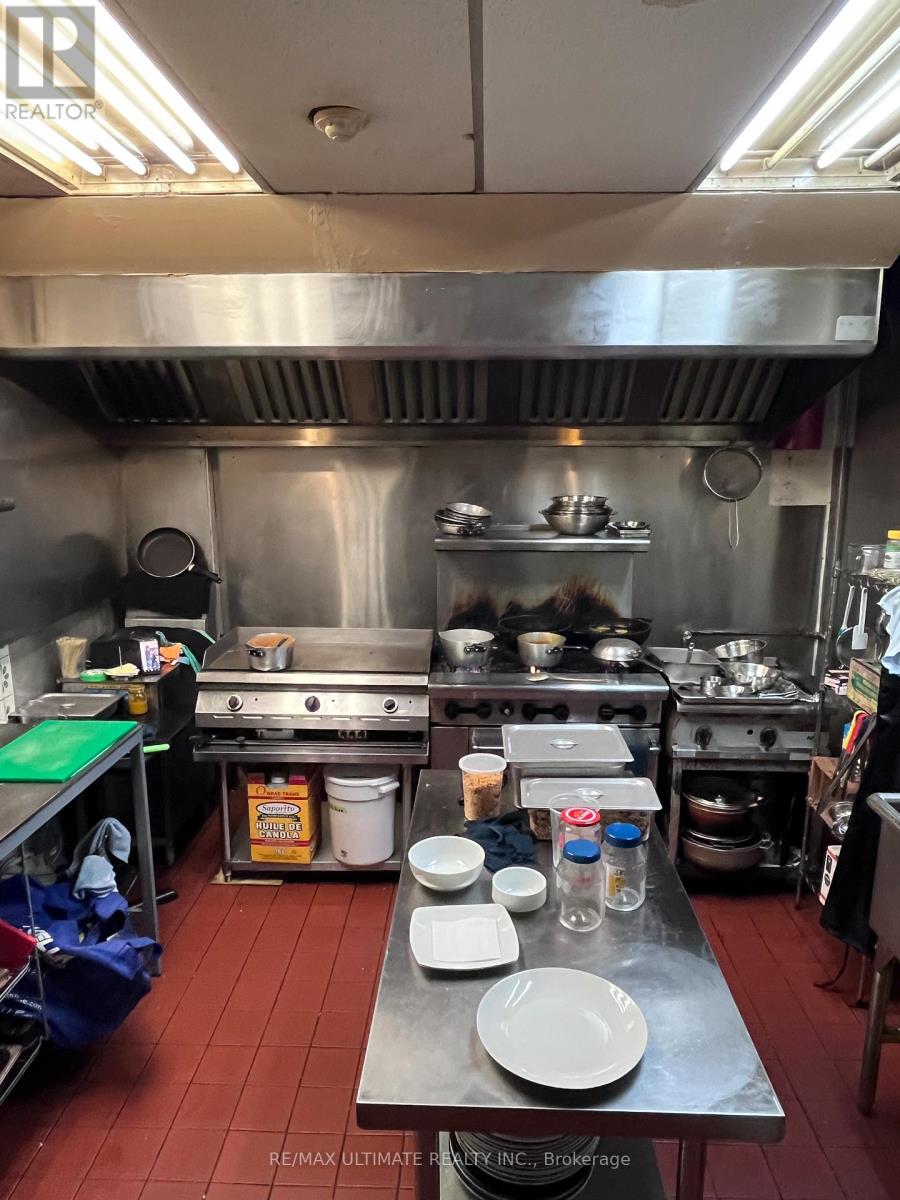 1157 St Clair Avenue W, Toronto, Ontario  M6E 1B2 - Photo 10 - W12797532