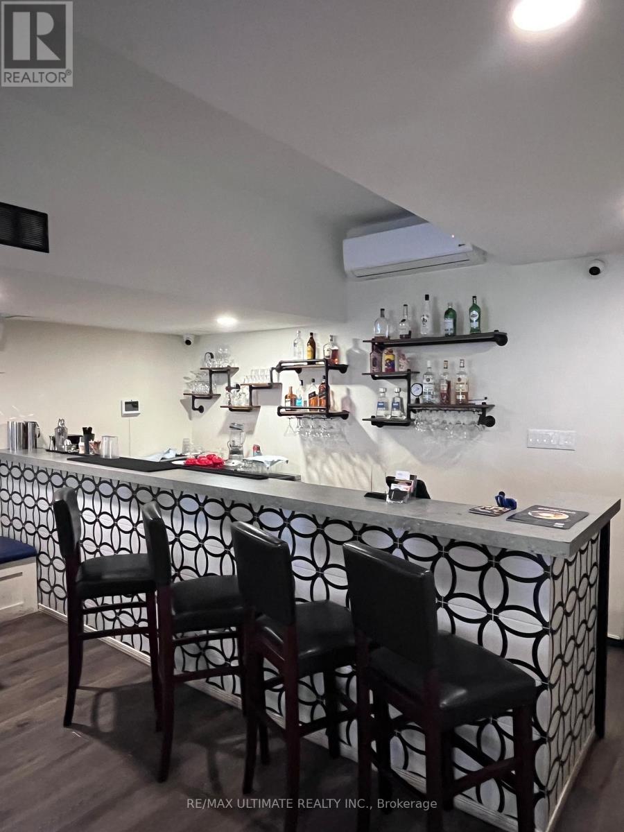 1157 St Clair Avenue W, Toronto, Ontario  M6E 1B2 - Photo 7 - W12797532