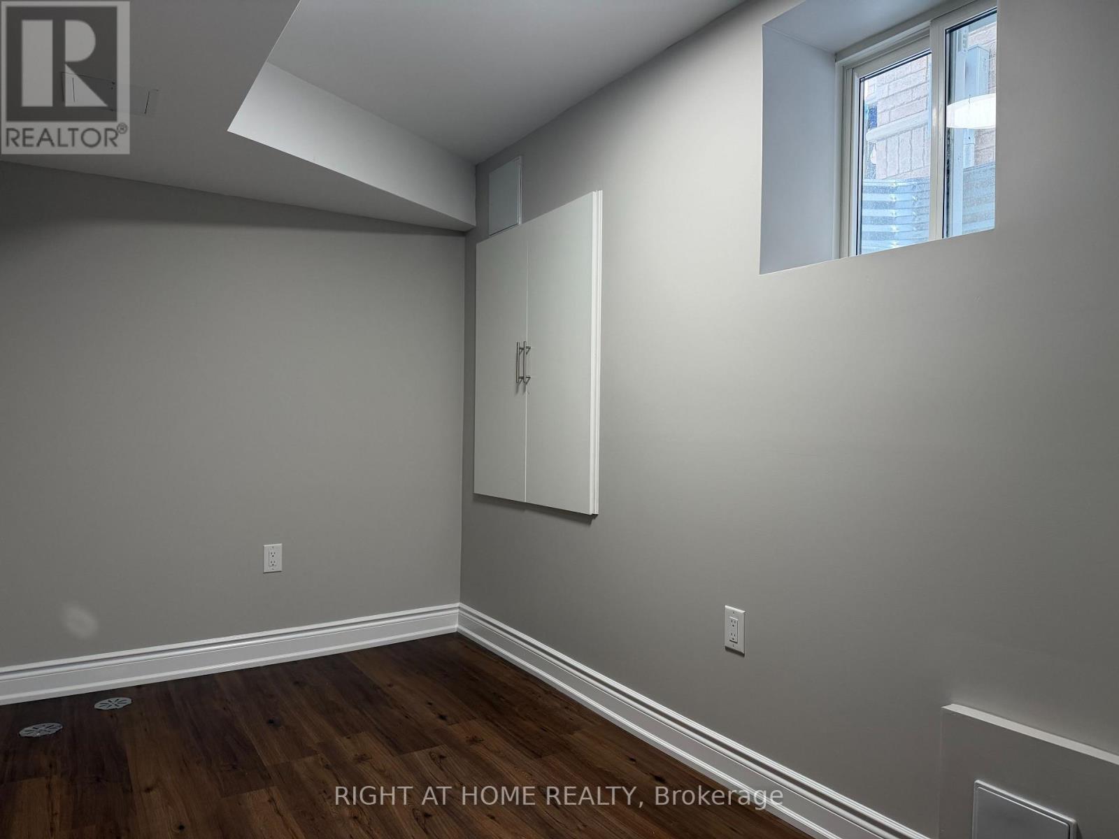 Lower - 25 Hubbell Road, Brampton, Ontario  L6Y 1P3 - Photo 4 - W12797576