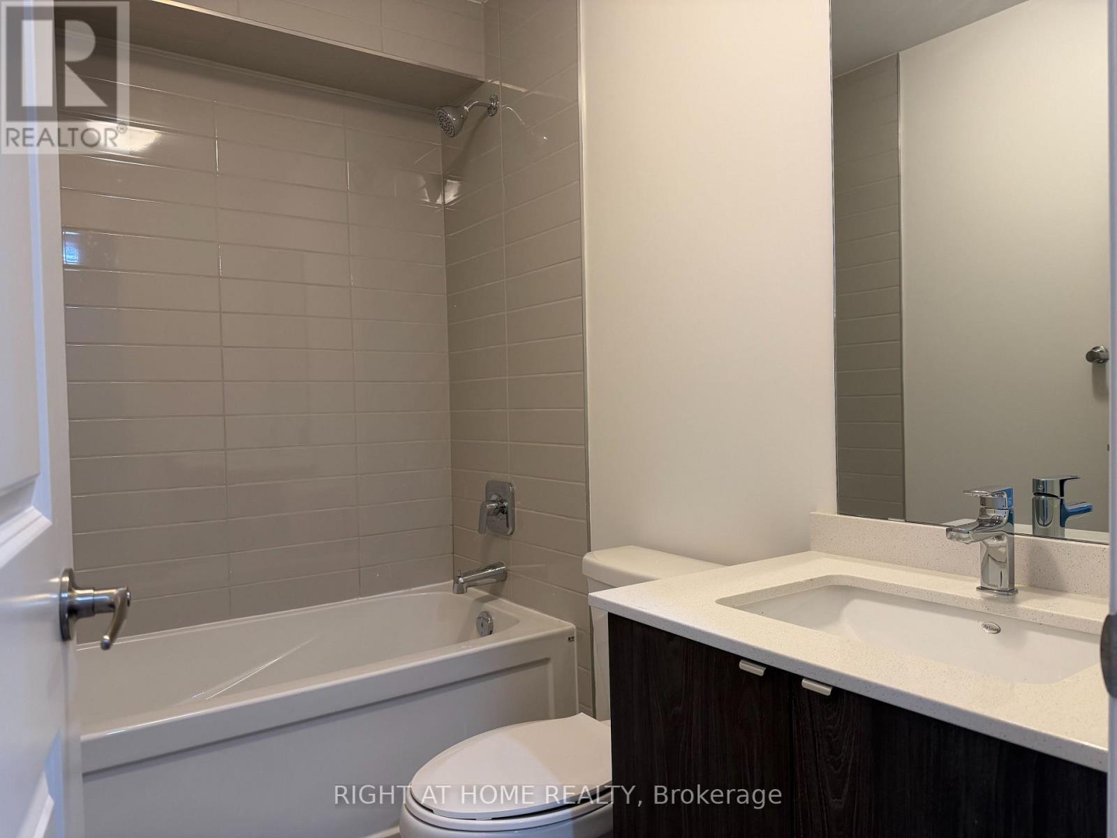 Lower - 25 Hubbell Road, Brampton, Ontario  L6Y 1P3 - Photo 9 - W12797576