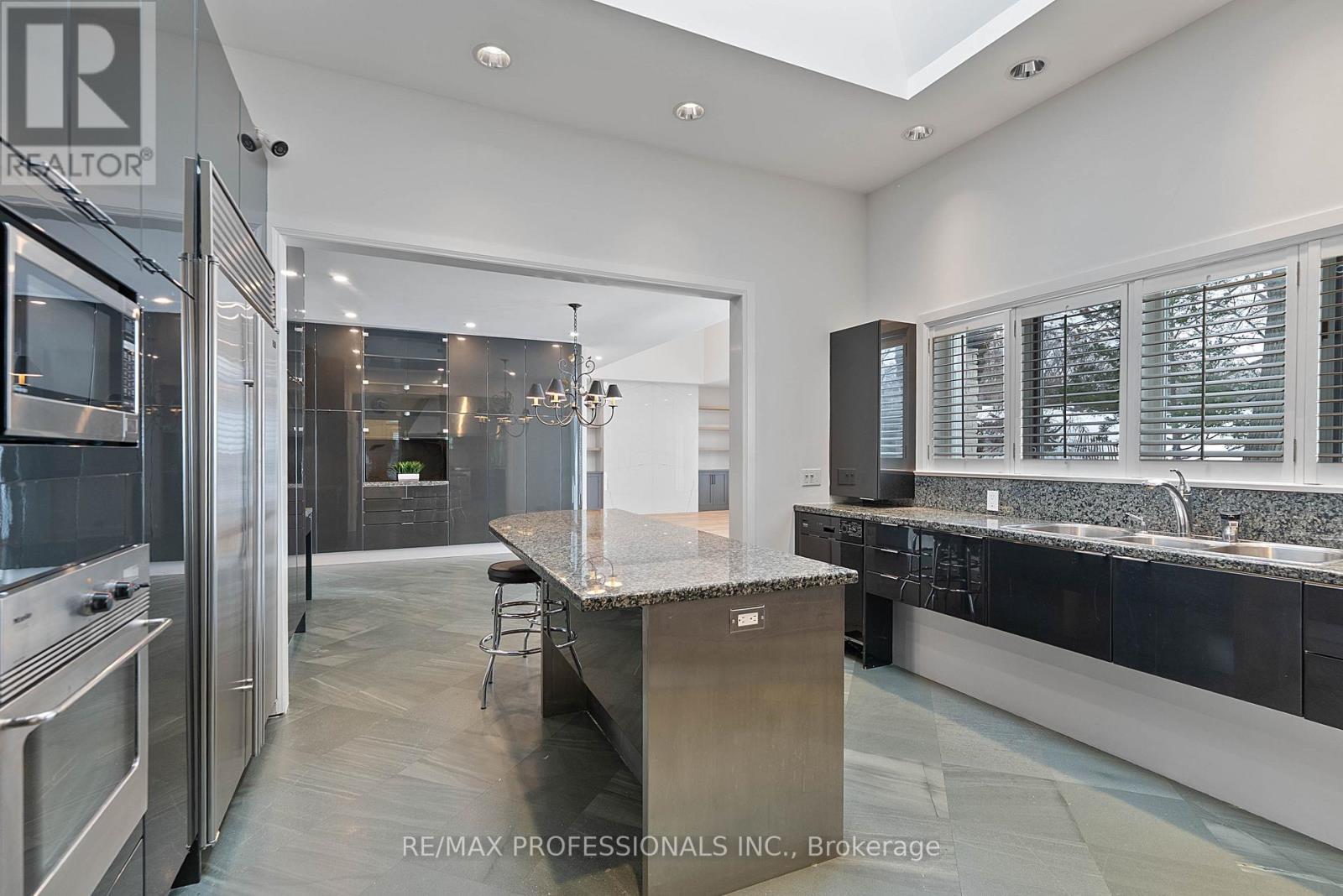 6a Edenbrook Hill, Toronto, Ontario  M9A 3Z6 - Photo 24 - W12797590