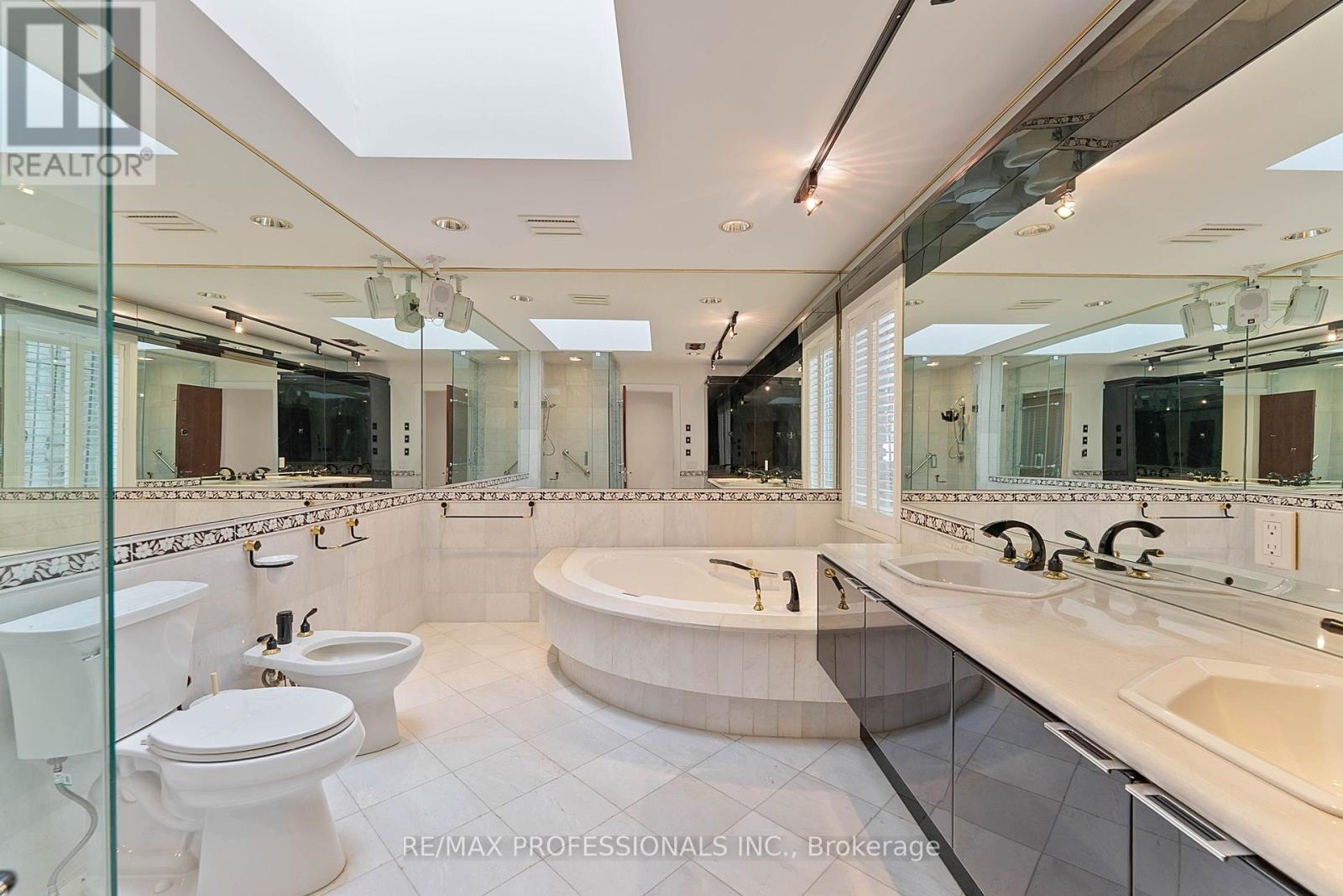 6a Edenbrook Hill, Toronto, Ontario  M9A 3Z6 - Photo 30 - W12797590