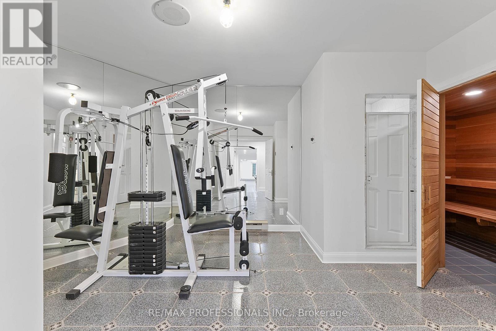 6a Edenbrook Hill, Toronto, Ontario  M9A 3Z6 - Photo 43 - W12797590