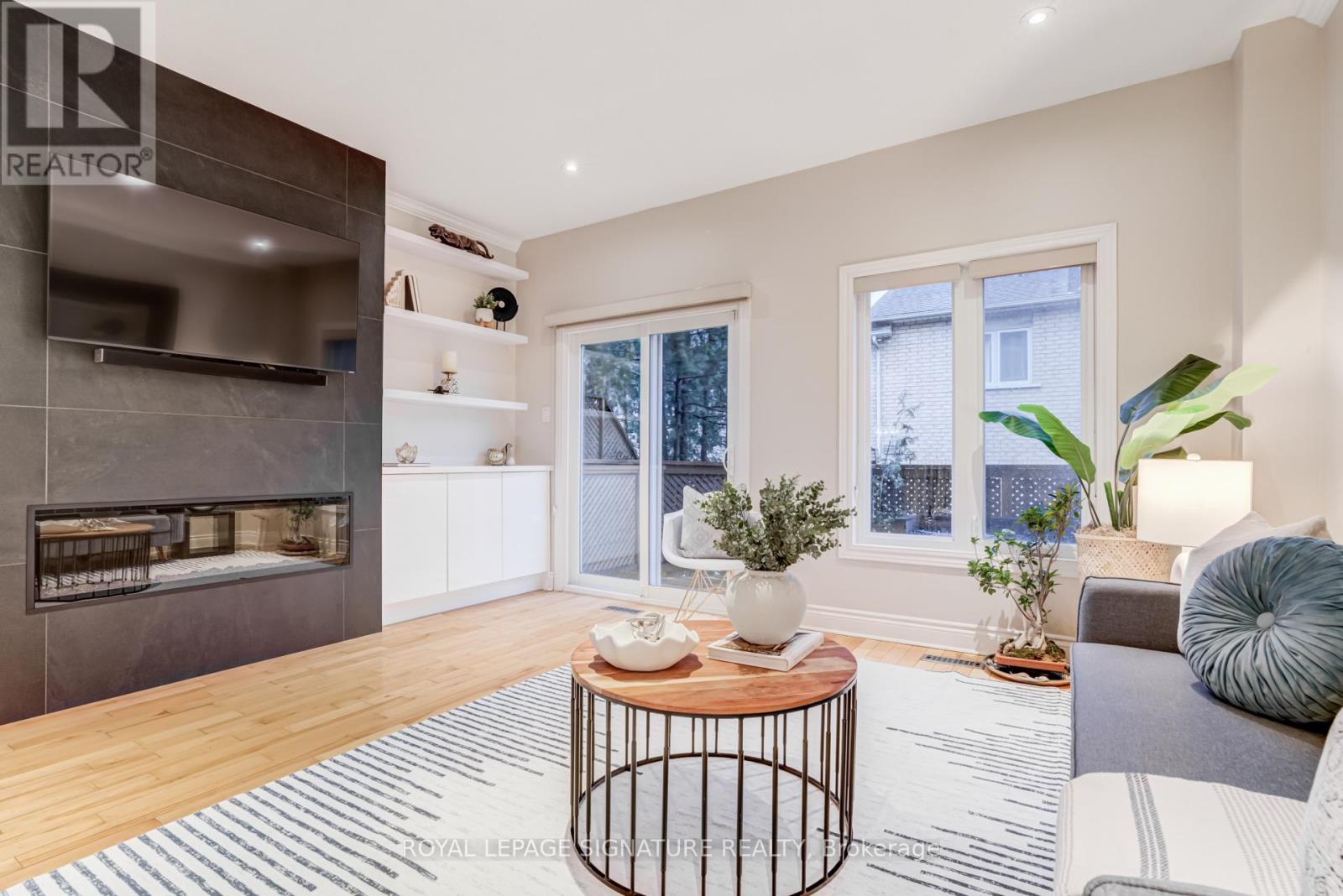 97 Harbourview Crescent, Toronto, Ontario  M8V 4A9 - Photo 14 - W12797608