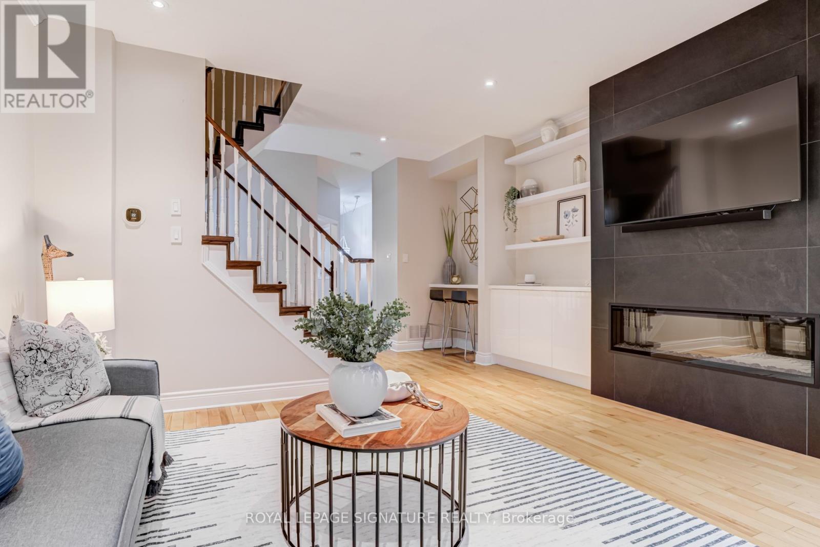 97 Harbourview Crescent, Toronto, Ontario  M8V 4A9 - Photo 15 - W12797608