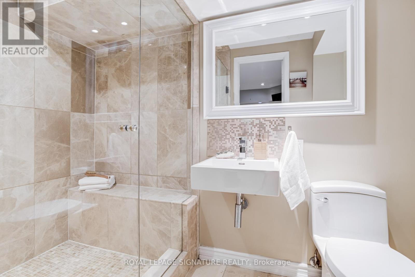 97 Harbourview Crescent, Toronto, Ontario  M8V 4A9 - Photo 28 - W12797608