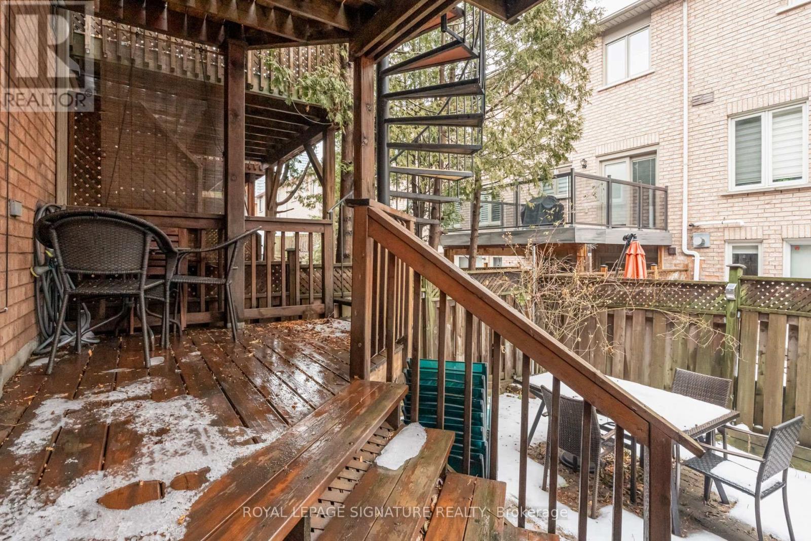 97 Harbourview Crescent, Toronto, Ontario  M8V 4A9 - Photo 36 - W12797608