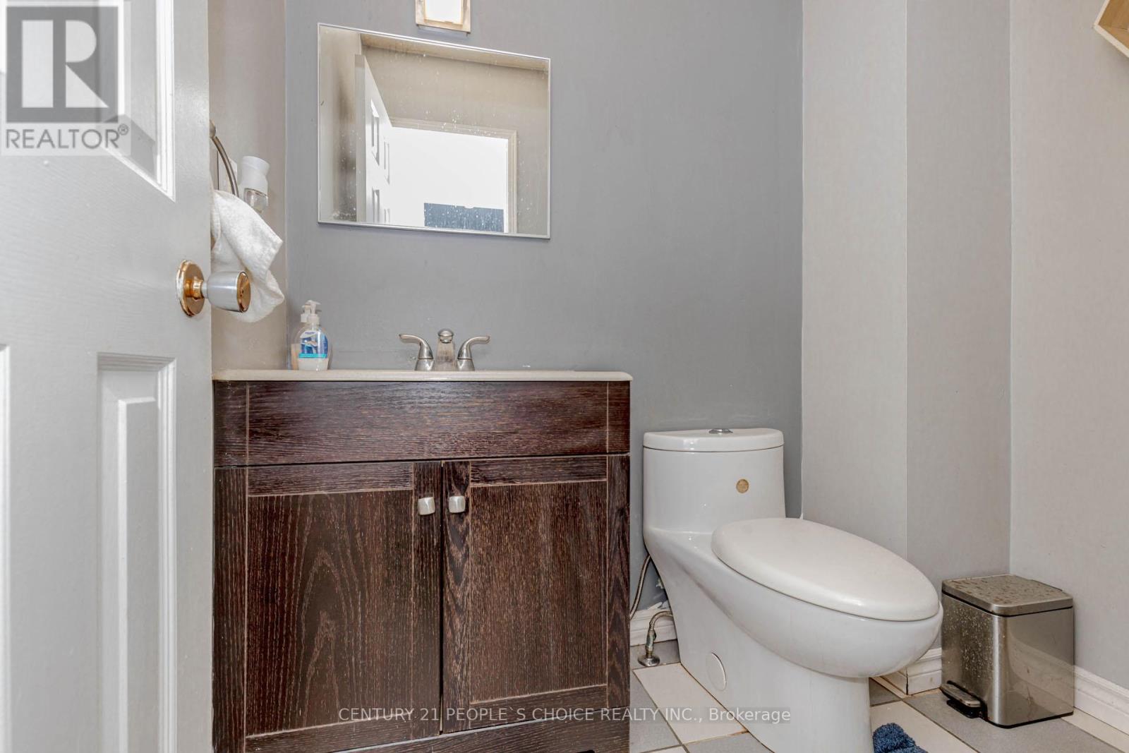 32 Elderwood Place, Brampton, Ontario  L6V 3N3 - Photo 17 - W12797612