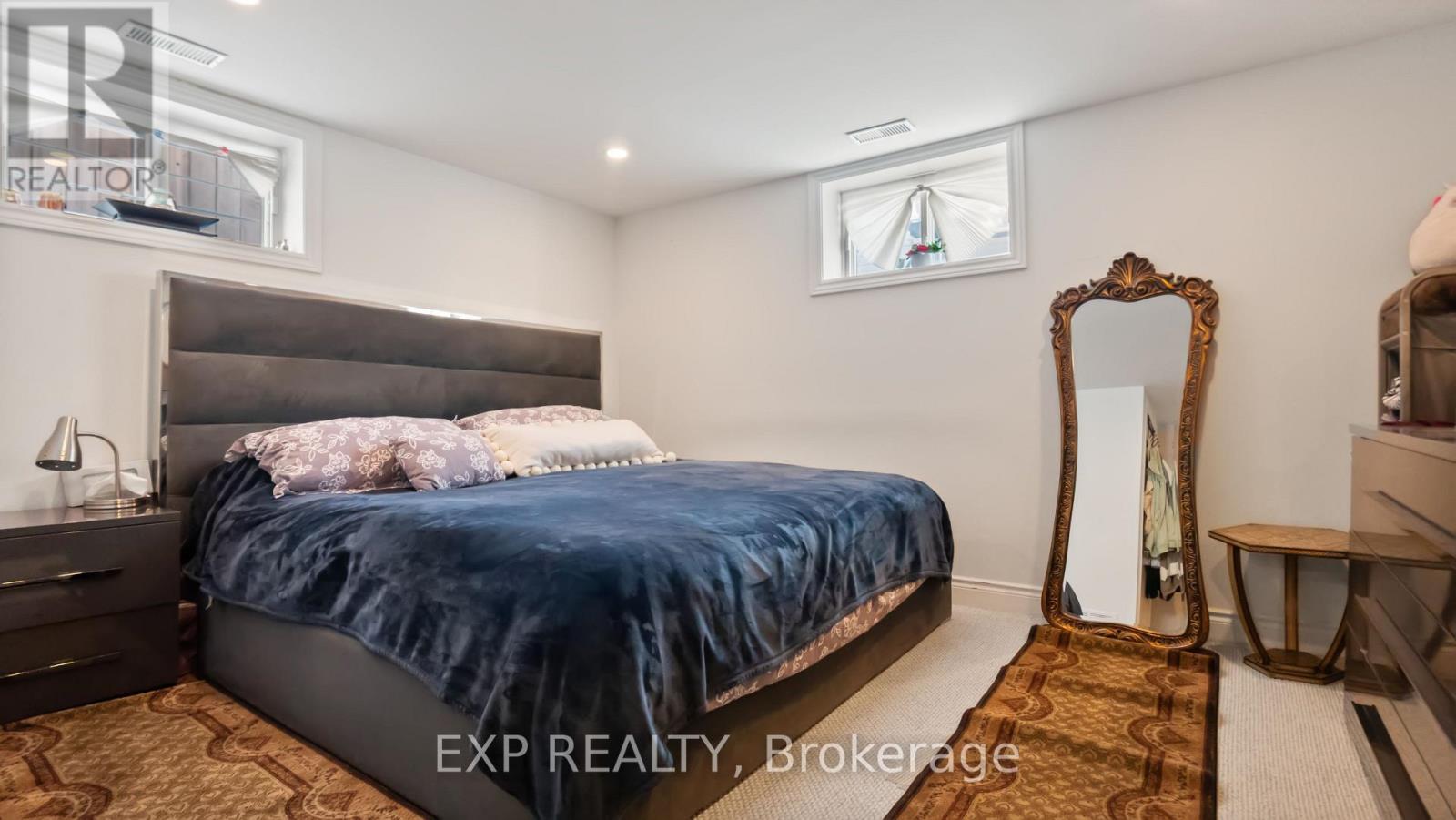 1032 Cedarwood Place, Burlington, Ontario  L7T 3J3 - Photo 18 - W12797616