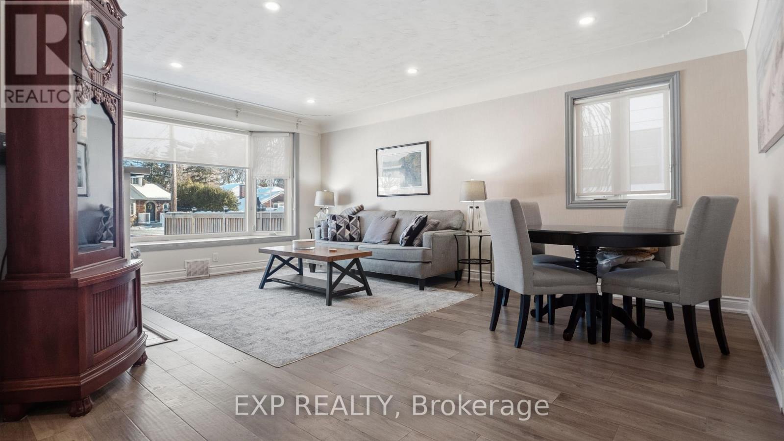 1032 Cedarwood Place, Burlington, Ontario  L7T 3J3 - Photo 9 - W12797616