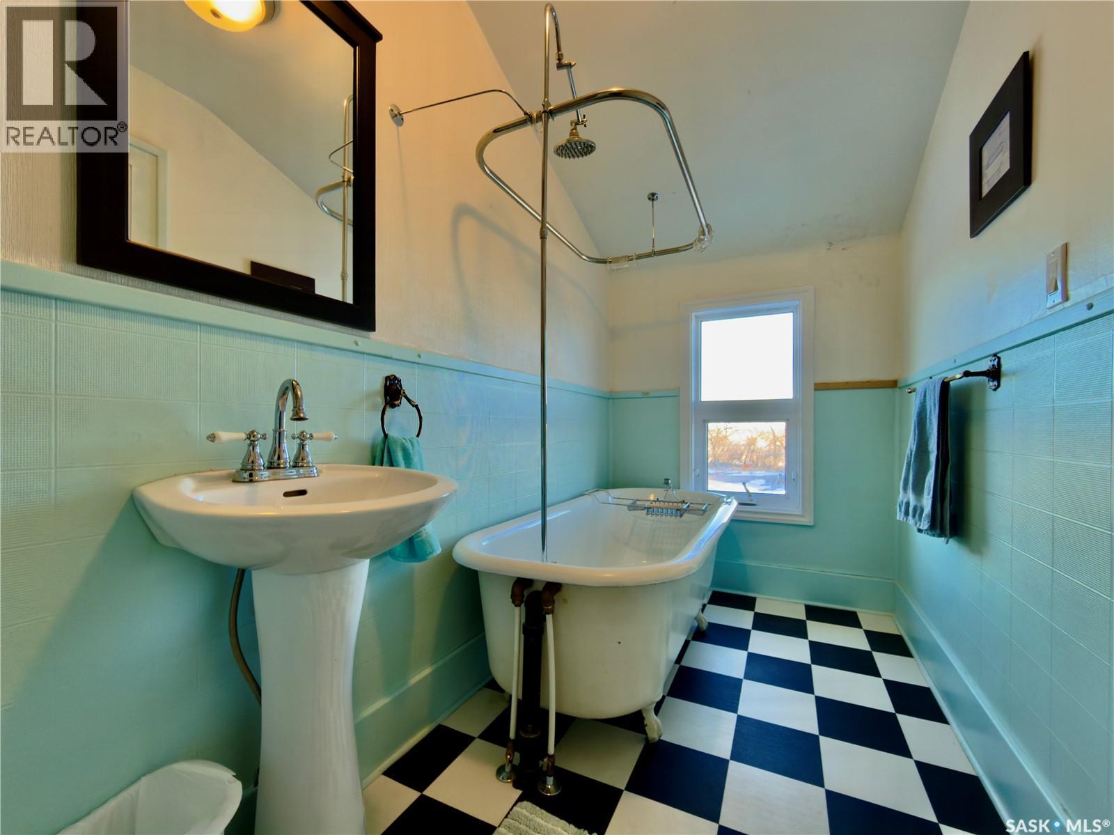 Rm Of Sutton Acreage, Sutton Rm No. 103, Saskatchewan  S0H 1X0 - Photo 24 - SK025886