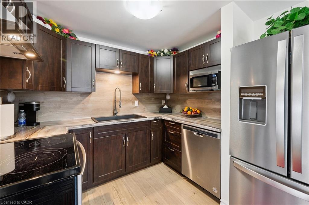 120 Country Club Drive Unit# 9, Guelph, Ontario  N1E 3K7 - Photo 13 - 40805882