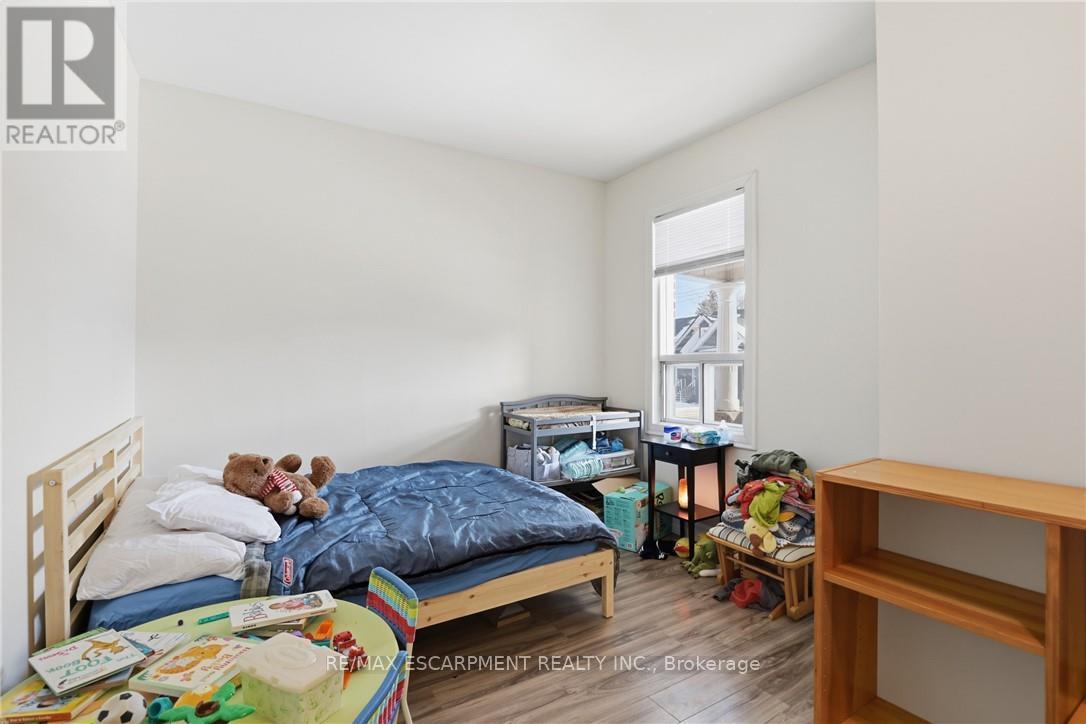 260 Prospect Street S, Hamilton, Ontario  L8M 2Z9 - Photo 8 - X12797584