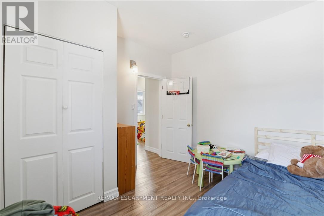 260 Prospect Street S, Hamilton, Ontario  L8M 2Z9 - Photo 9 - X12797584