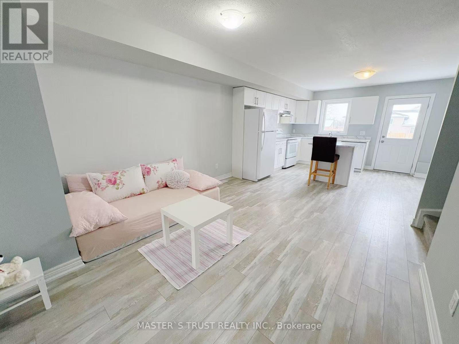 86 - 7768 Ascot Circle, Niagara Falls, Ontario  L2H 3P9 - Photo 8 - X12797614