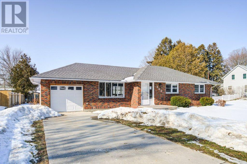 243 King Street E, Ingersoll, Ontario  N5C 1H4 - Photo 1 - X12797624