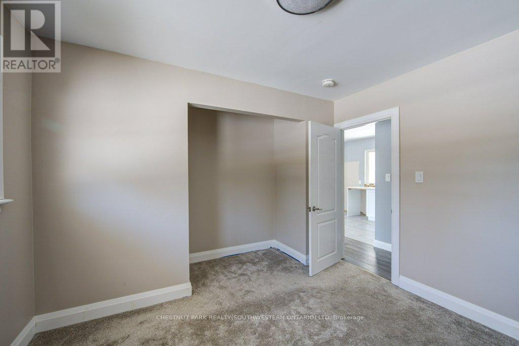 243 King Street E, Ingersoll, Ontario  N5C 1H4 - Photo 18 - X12797624