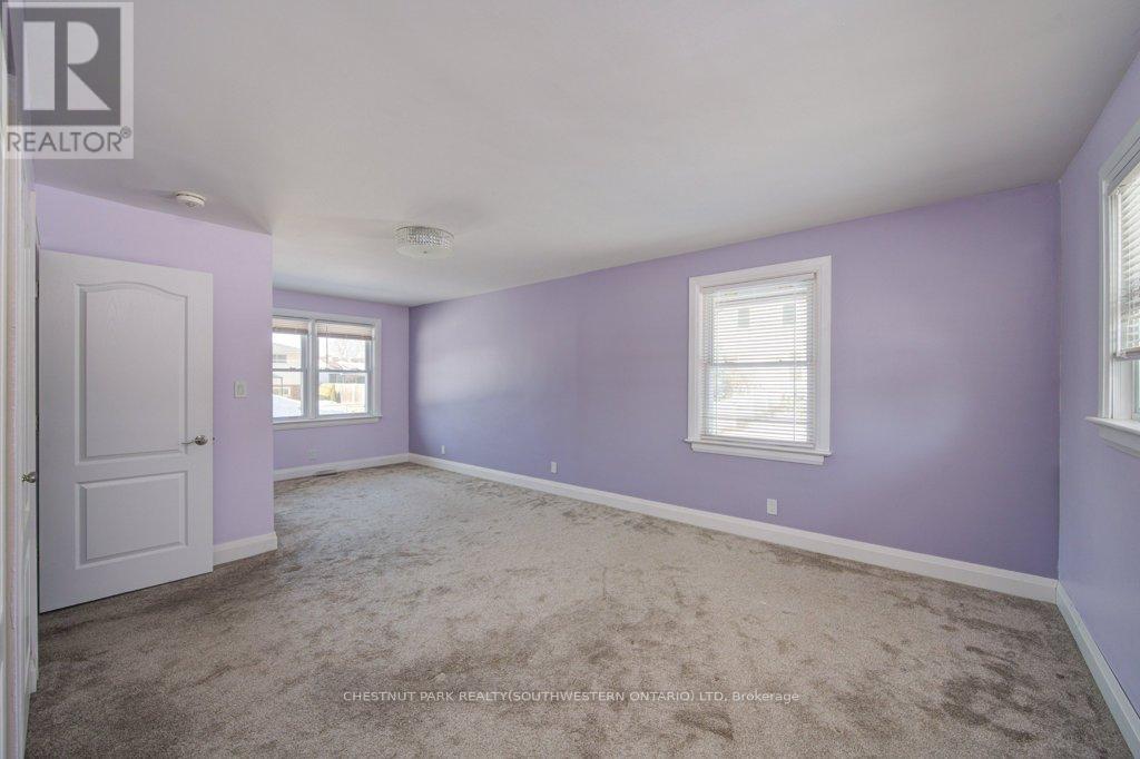 243 King Street E, Ingersoll, Ontario  N5C 1H4 - Photo 24 - X12797624