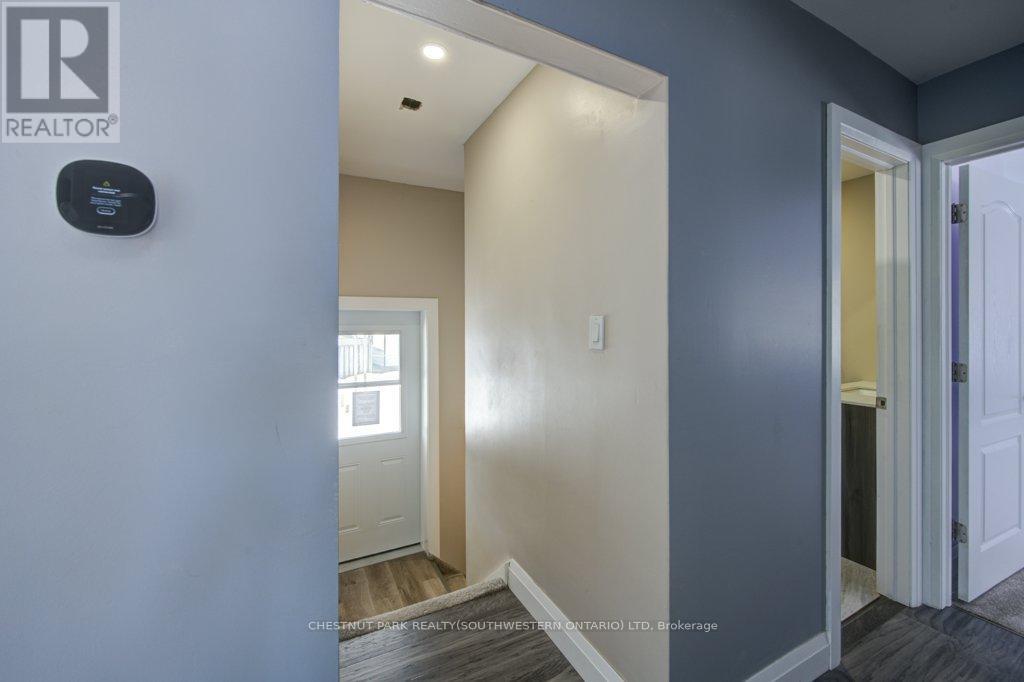 243 King Street E, Ingersoll, Ontario  N5C 1H4 - Photo 25 - X12797624