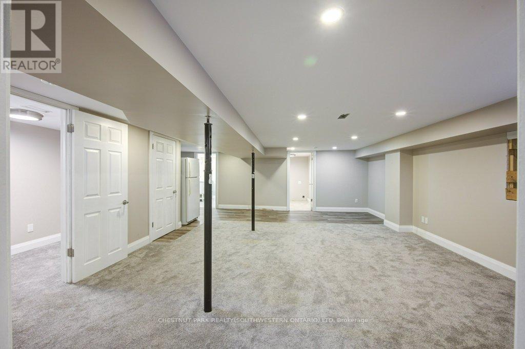 243 King Street E, Ingersoll, Ontario  N5C 1H4 - Photo 30 - X12797624