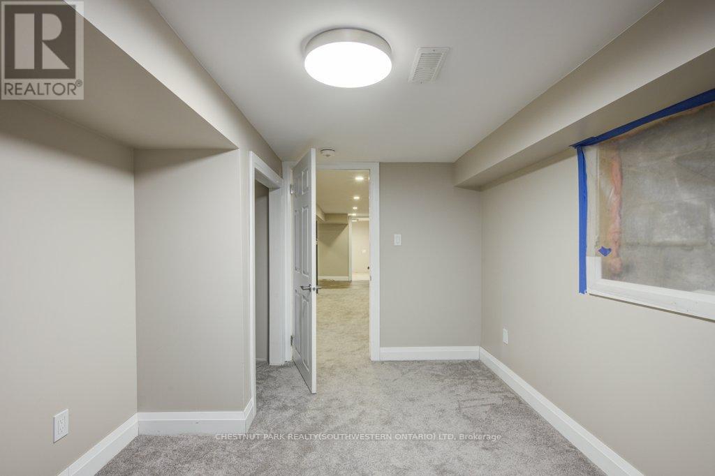 243 King Street E, Ingersoll, Ontario  N5C 1H4 - Photo 33 - X12797624