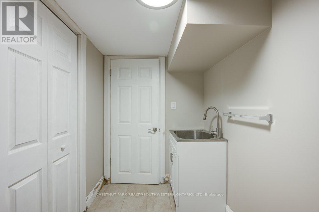 243 King Street E, Ingersoll, Ontario  N5C 1H4 - Photo 41 - X12797624