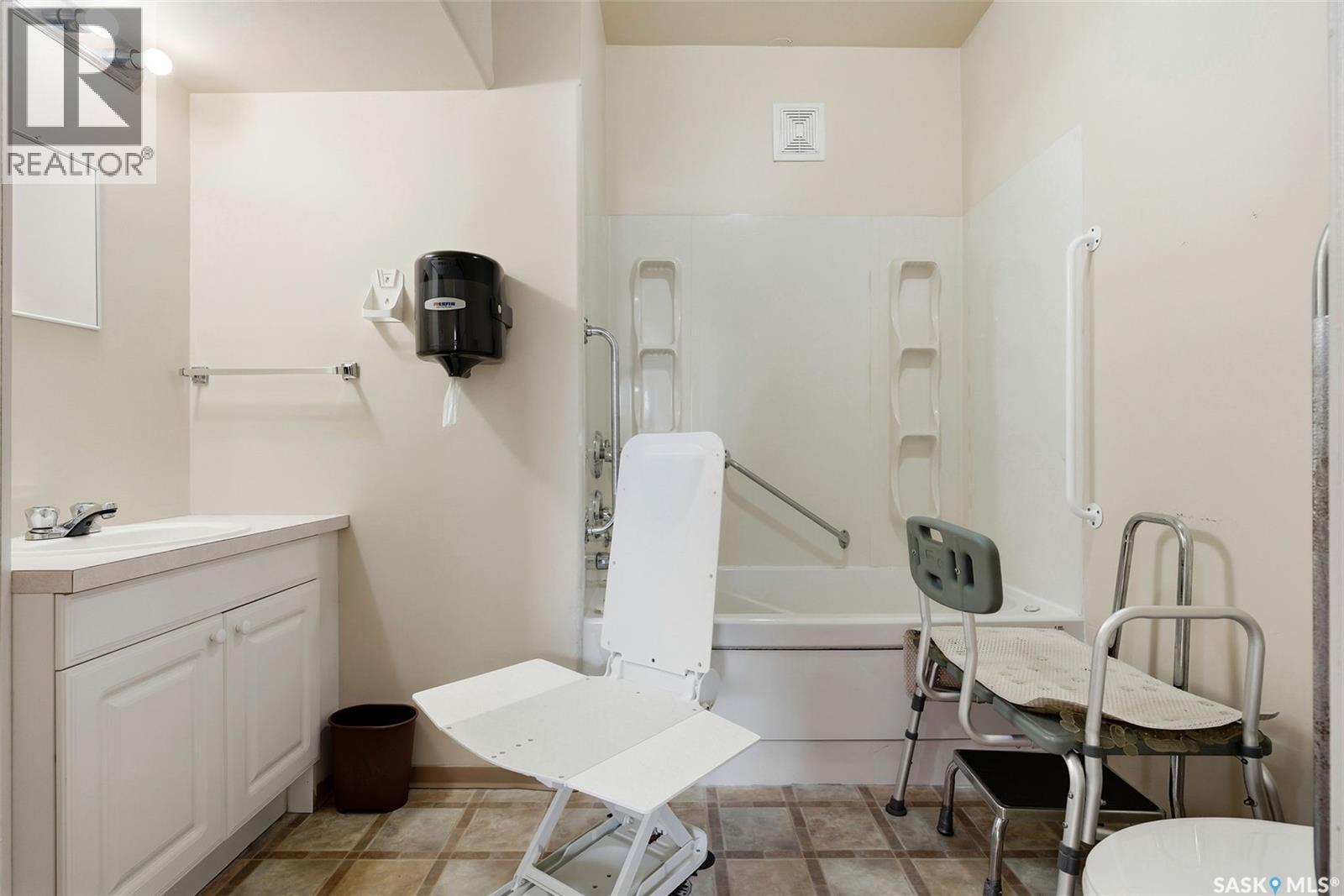 1094 Ursuline Drive, Grayson, Saskatchewan  S0A 1E0 - Photo 31 - SK028773