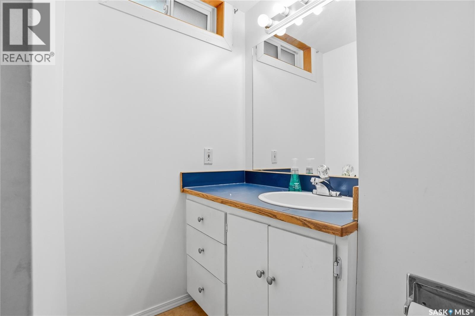 210 113th Street W, Saskatoon, Saskatchewan  S7N 2L1 - Photo 36 - SK028763