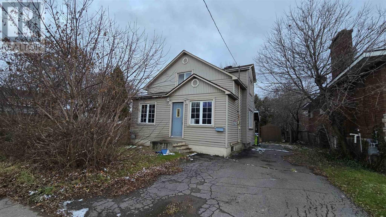 651 Wallace Ter, Sault Ste. Marie, Ontario P6C 1M1 - Photo 2 - SM253293