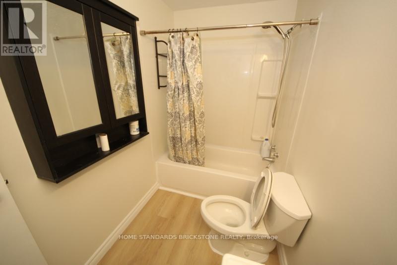 10 - 700 Erinbrook Drive, Kitchener, Ontario  N2E 2S7 - Photo 19 - X12708122