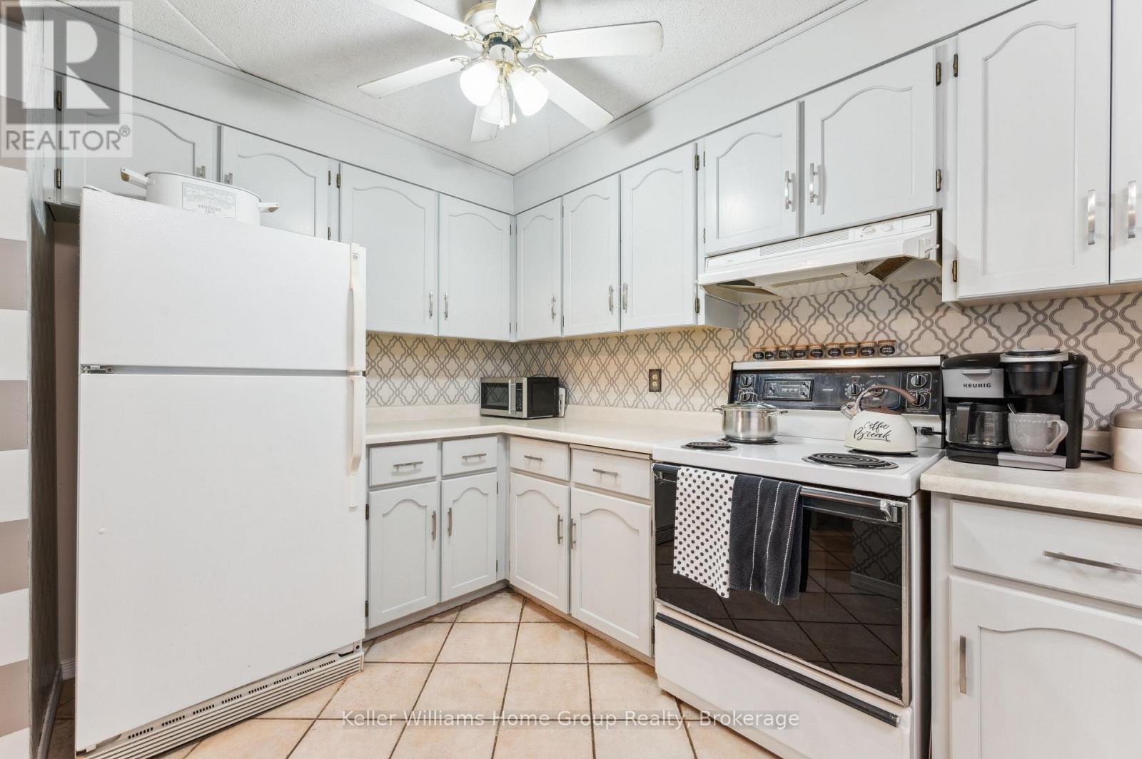 105 - 8 Christopher Court, Guelph, Ontario  N1G 4N7 - Photo 10 - X12797660