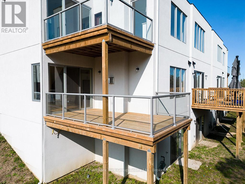 23 Waterview Lane, Blue Mountains, Ontario  N0H 2P0 - Photo 2 - X12797664