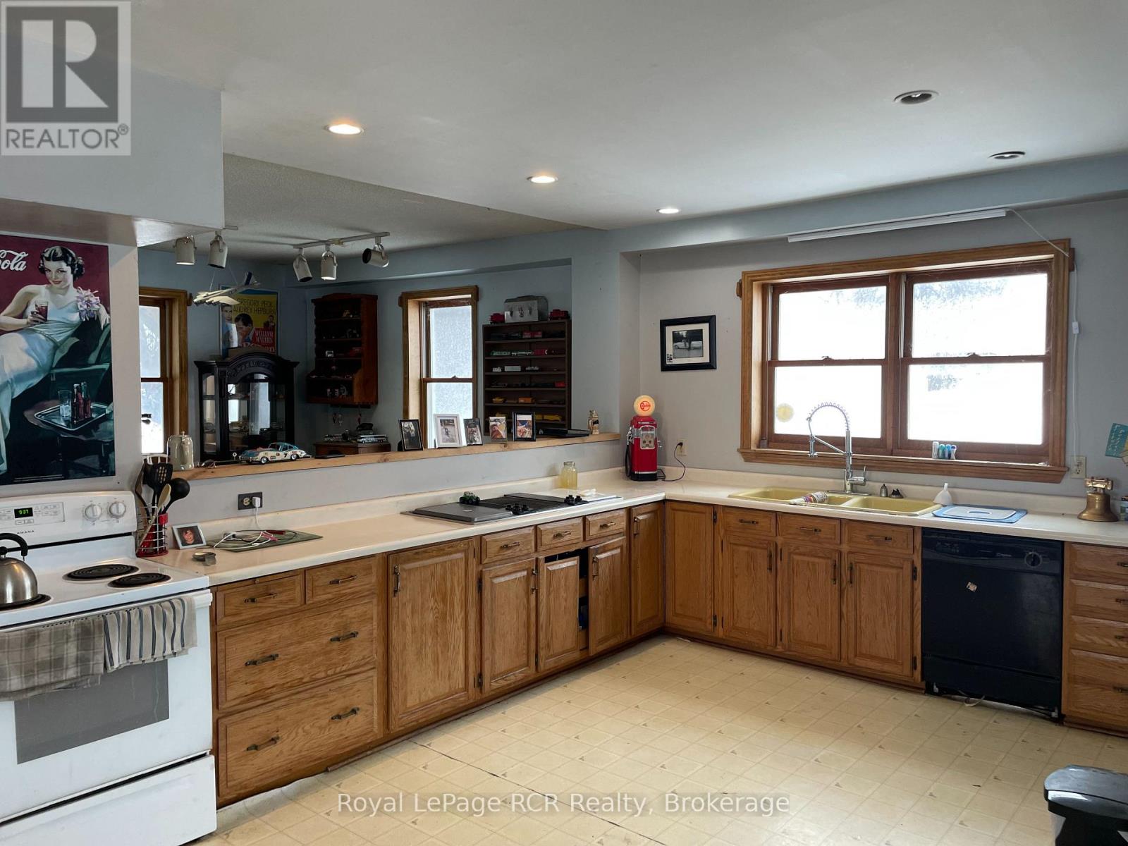 141510 Normanby 9 Road, West Grey, Ontario  N0G 1C0 - Photo 11 - X12797814