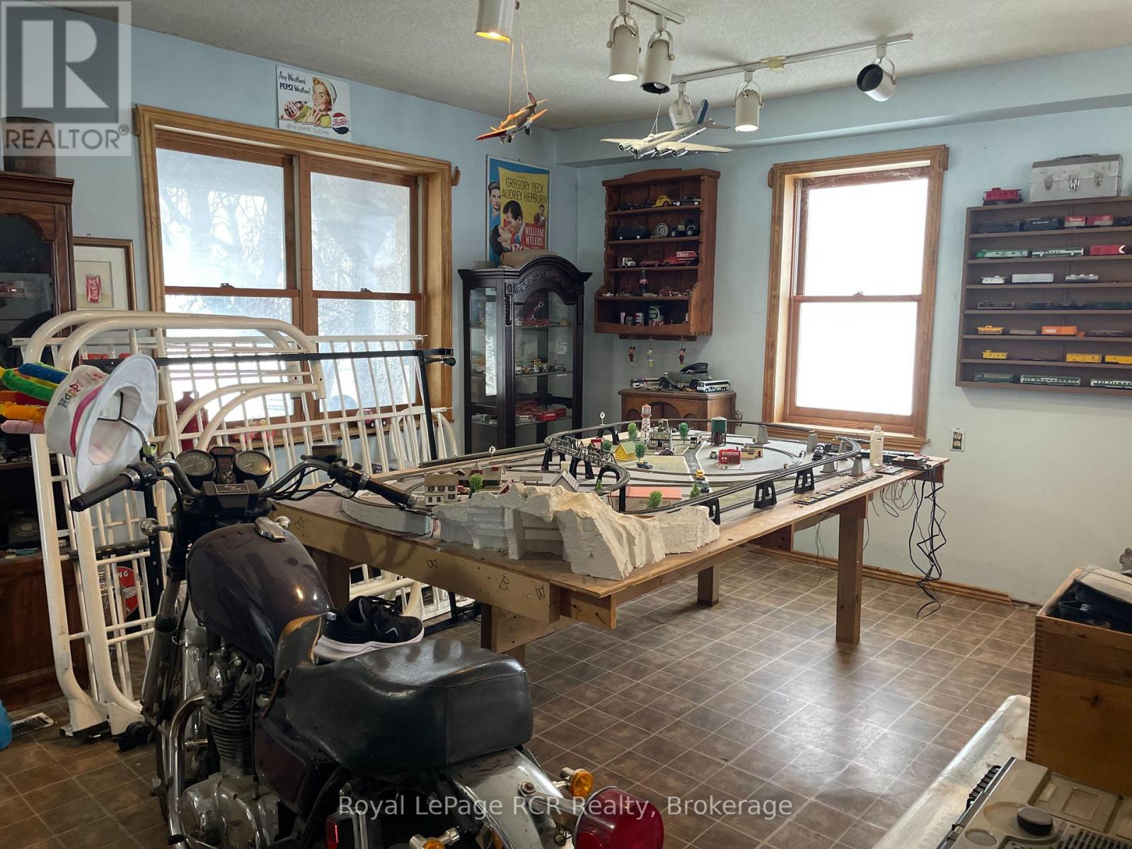 141510 Normanby 9 Road, West Grey, Ontario  N0G 1C0 - Photo 16 - X12797814