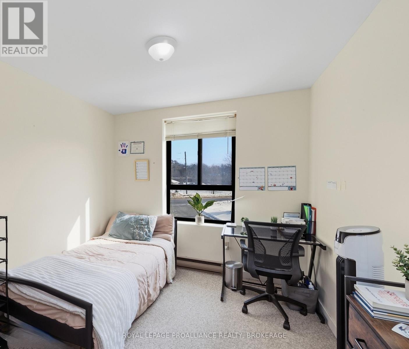 207 - 334 Queen Mary Road, Kingston (West Of Sir John A. Blvd), Ontario  K7M 7E7 - Photo 13 - X12797818