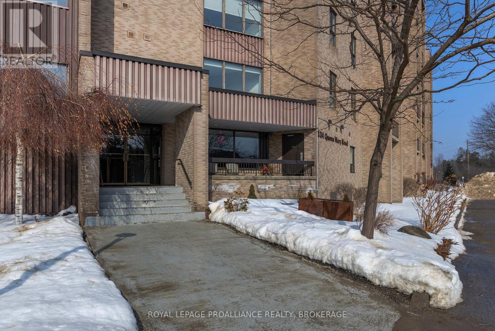 207 - 334 Queen Mary Road, Kingston (West Of Sir John A. Blvd), Ontario  K7M 7E7 - Photo 2 - X12797818