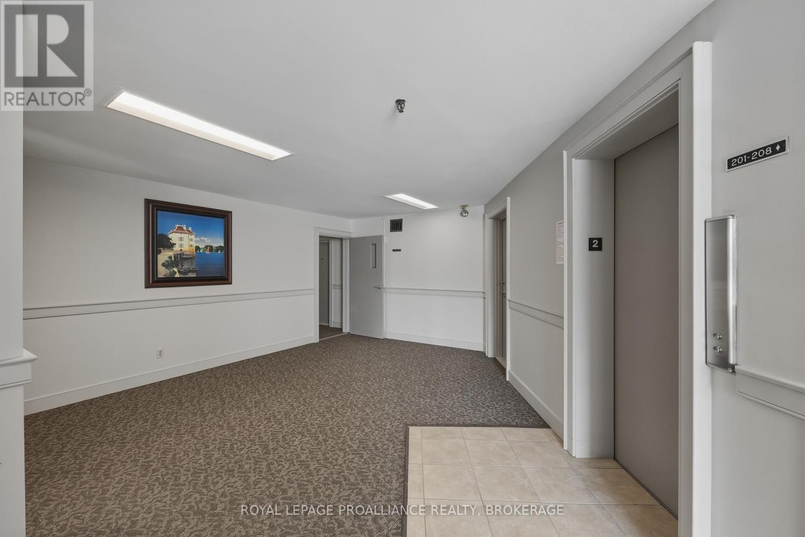 207 - 334 Queen Mary Road, Kingston (West Of Sir John A. Blvd), Ontario  K7M 7E7 - Photo 3 - X12797818